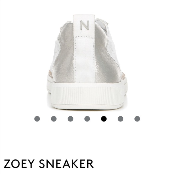 Naturalizer Sneakers - Picture 2 of 6